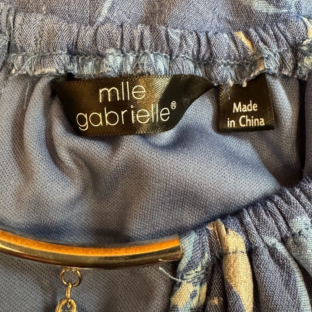 Mlle Gabrielle elegant high